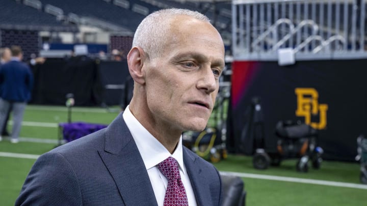 Big 12’s Yormark Shares What He Told Pac-12’s Kliavkoff After Pilfering League