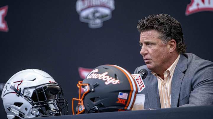 Mike Gundy ‘Jokingly’ Asks Why Texas, Oklahoma Are in Big 12 Business Meetings
