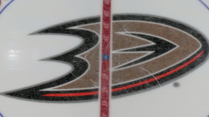 Ducks Celebrate End of Prospect Will Francis’s  Leukemia Treatments