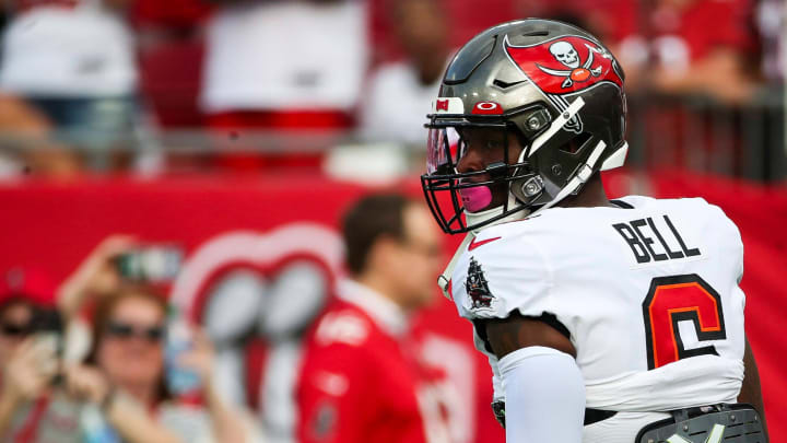 Le’Veon Bell to Fight Ex-MMA Fighter Uriah Hall in Boxing Match Le’Veon Bell to Fight Ex-MMA Fighter Uriah Hall in Boxing Match