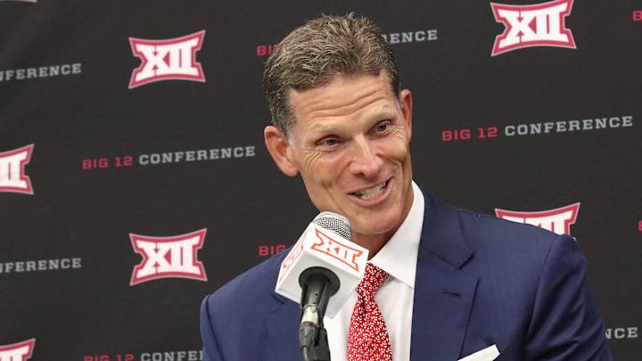 Big 12 Media Days: Oklahoma Coach Brent Venables Busy Setting the New Standard Big 12 Media Days: Oklahoma Coach Brent Venables Busy Setting the New Standard