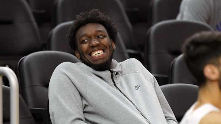 James Wiseman and Jonathan Kuminga Playing Against Thunder