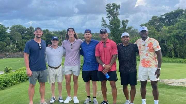 Trevor Lawrence, Jaguars' Skill Players Take Offseason Trip to Bahamas
