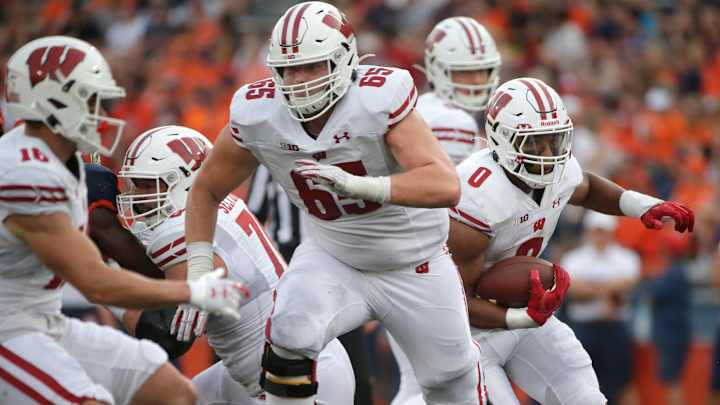 Wisconsin football fall camp preview: Interior offensive line