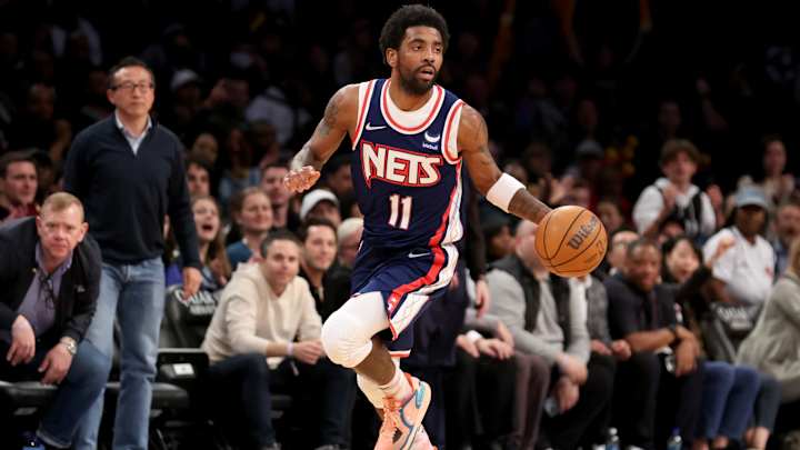 Kyrie Irving to Play in Drew League Before LeBron James Saturday