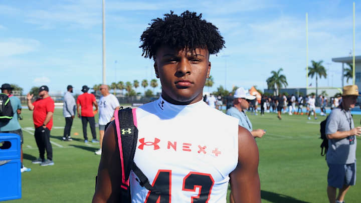 LB Jaiden Ausberry Talks Recruitment, Relationship With Florida Gators Coaches
