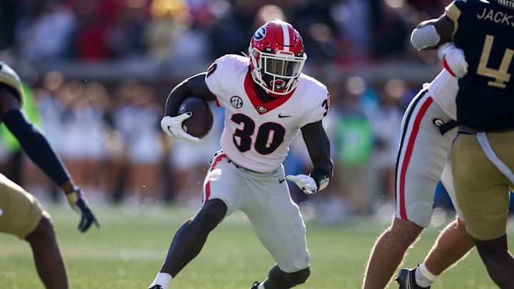 How Daijun Edwards Fits into Georgia's Offensive Gameplan this Season