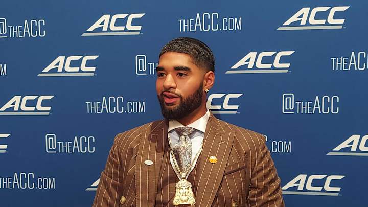 Instead of Making Excuses, Clemson QB DJ Uiagalelei Putting Head Down, Going to Work