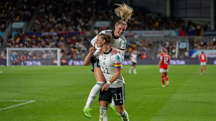 Popp Powers Germany Back Into Semifinals at Women’s Euros
