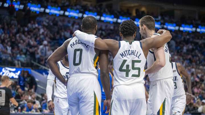 Donovan Mitchell Addresses 'False News' in Twitter Thread with a Jazz Teammate