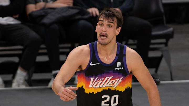 Suns' Dario Saric Looks Sharp in Return to Action Suns' Dario Saric Looks Sharp in Return to Action