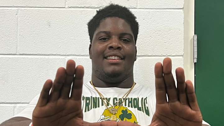 Miami Inks IOL Tommy Kinsler