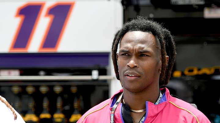 Julio Jones Returns to the NFC South