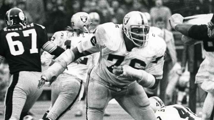 Bob Brown Made a Booming Impression on Raiders