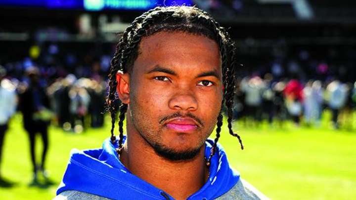 Cardinals QB in Danger of Paycheck Equaling Passing Yards Against Arkansas