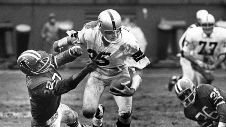 Raiders Fred Biletnikoff Was a Hands-On Mentor for Cliff Branch