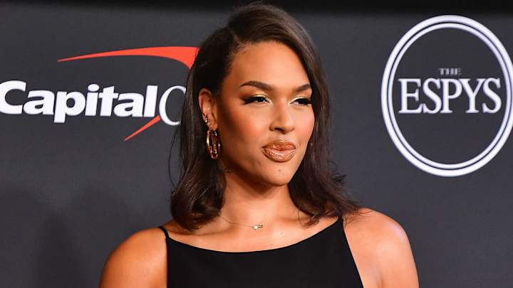 Details of Reported Conflict Emerge After Cambage’s ‘Contract Divorce’