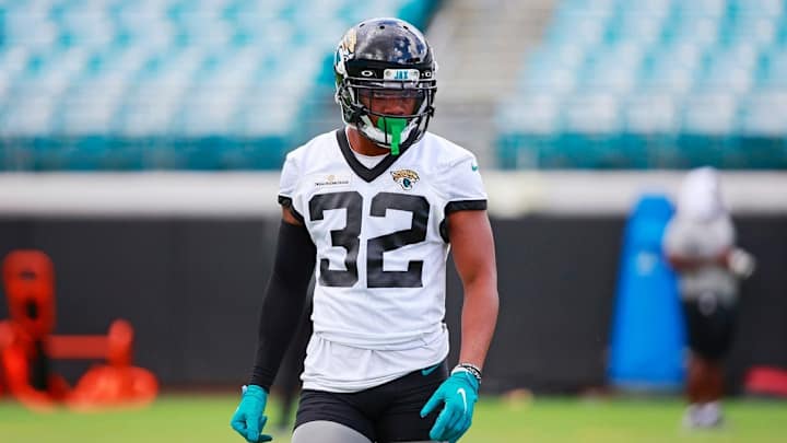 Jaguars Training Camp, Day 3: 5 Observations on Defense's First Big Day
