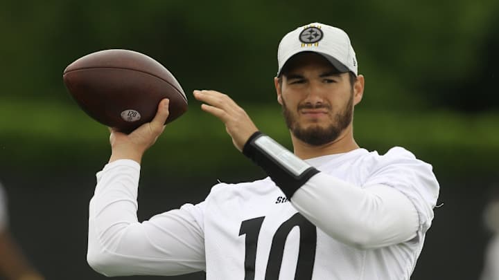 Steelers Camp Takeaways: Fans Already Booing Trubisky
