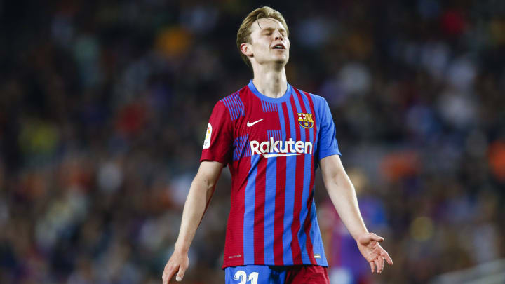 The Bizarre Case of Barcelona and Frenkie de Jong