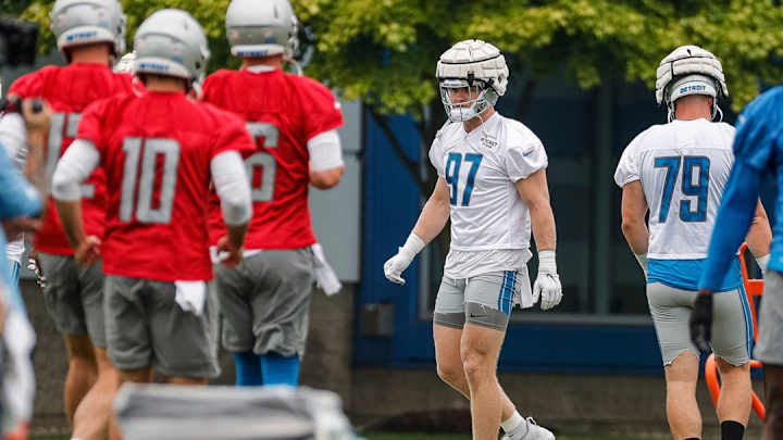 Aidan Hutchinson Tested Early at First Training Camp