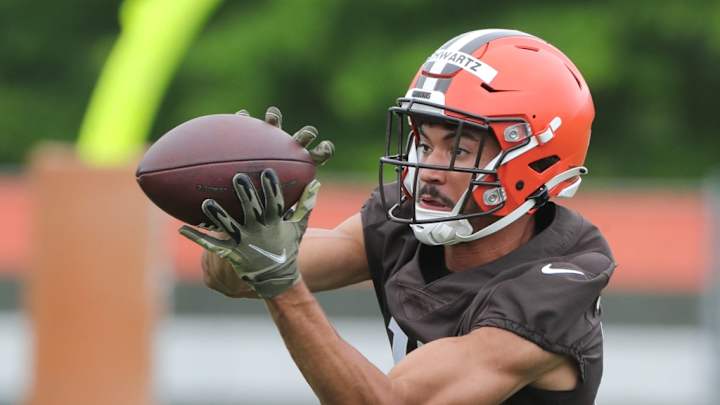 Anthony Schwartz Exits Browns Practice With Injury Anthony Schwartz Exits Browns Practice With Injury