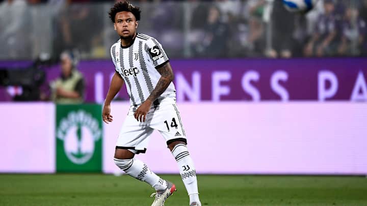 USMNT’s Weston McKennie Suffers Shoulder Injury With Juventus