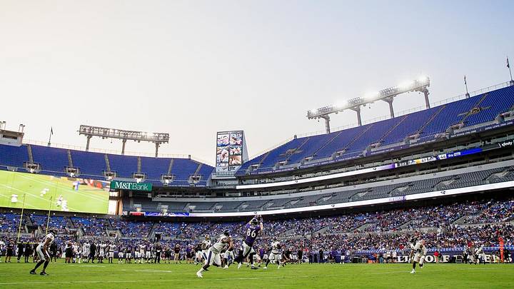 Ravens Training Camp Notebook: Duvernay Hurts Leg, Bateman Flashes