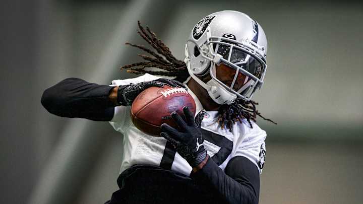 Raiders' Fantasy Football Projections Ahead of Week 1