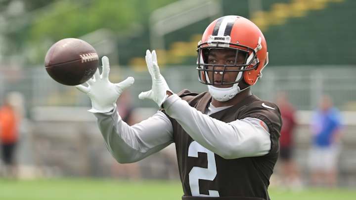 Browns WR Amari Cooper Hurts Ankle at Practice