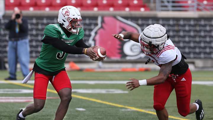 Listen: MoMo Sanogo, Trevion Cooley Talk Start of Louisville's Fall Camp Listen: MoMo Sanogo, Trevion Cooley Talk Start of Louisville's Fall Camp