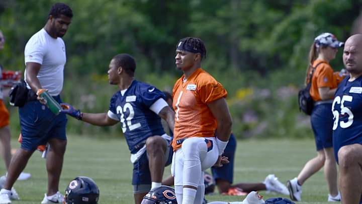 Justin Fields' Aaron Rodgers Moment Justin Fields' Aaron Rodgers Moment