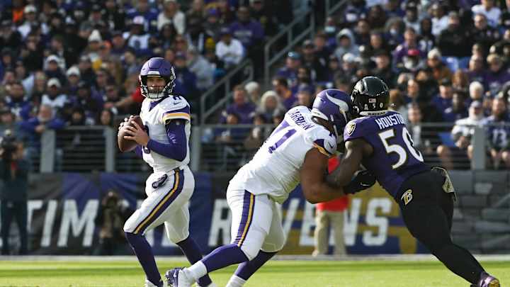 Vikings LT Christian Darrisaw Drawing Early Comparisons to Trent Williams