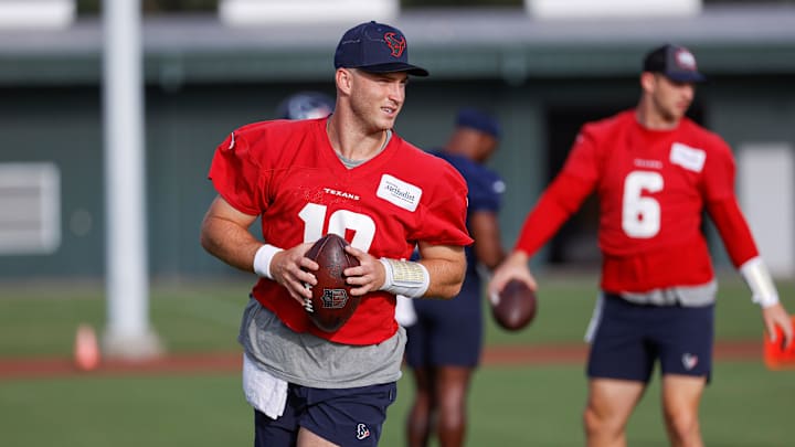 Next Captain? Texans QB Davis Mills Remains Humble Amidst Praise From Lovie Smith
