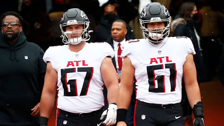 Falcons Coach Arthur Smith Drawing on Past to Handle Center Competition