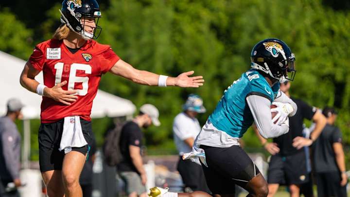 Jaguars Training Camp:  Etienne Embracing Physicality After Lengthy Absence