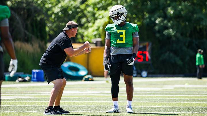 Tosh Lupoi Anxious to Learn More About Oregon Defense in Week Two of Fall Camp Tosh Lupoi Anxious to Learn More About Oregon Defense in Week Two of Fall Camp