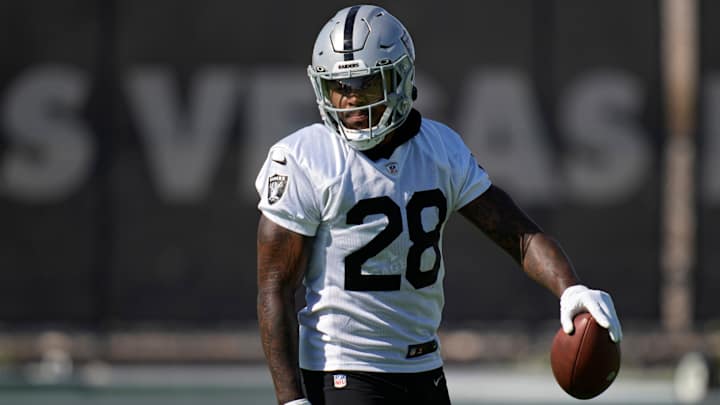 Josh McDaniels Says Raiders Won’t Trade RB Josh Jacobs