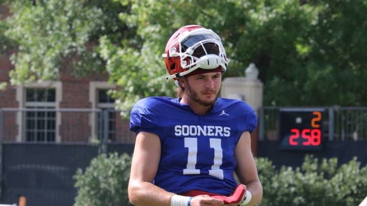 Former Oklahoma QB Announces New School