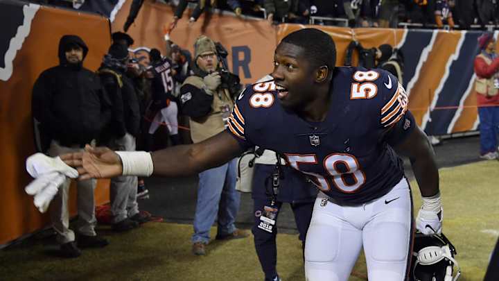 Pros & Cons of Broncos' Trading for Disgruntled Bears LB Roquan Smith