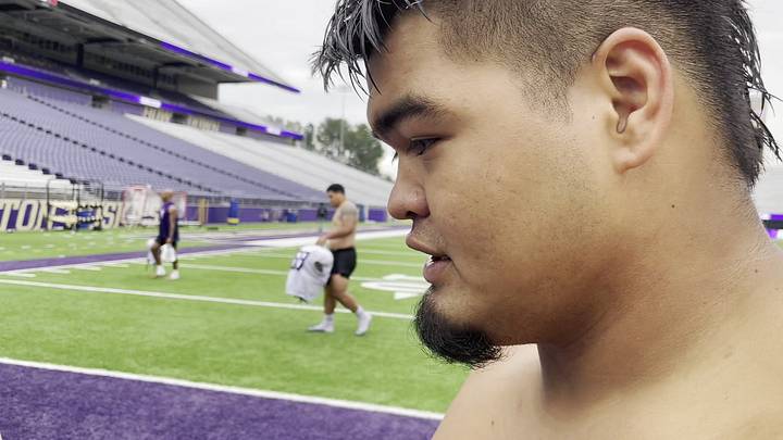 UW Fall Camp Moment with the Irrepressible Kuao Peihopa