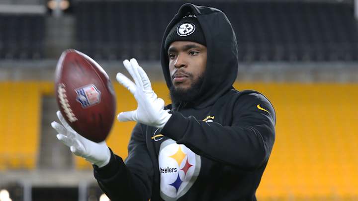 Steelers’ Diontae Johnson Being Sued by Youth FB Camp for No-Showing, per Report
