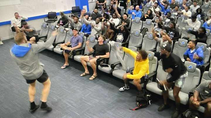 Breaking Down Aidan Hutchinson’s Amazing ‘Hard Knocks’ Performance of ‘Billie Jean’