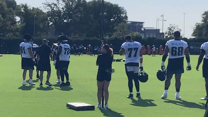 Eagles Training Camp Notebook: Passing Game Looks Sharper