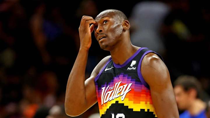 Insiders Believe Phoenix Suns are Pretenders in Postseason Predictions Insiders Believe Phoenix Suns are Pretenders in Postseason Predictions