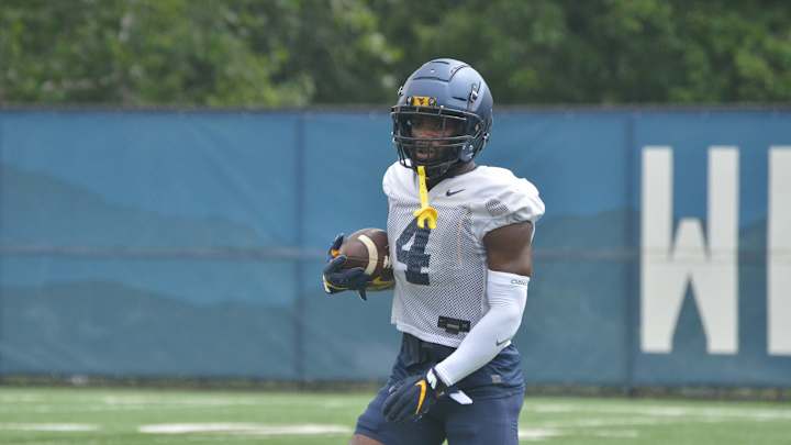 Tony Washington Gives Detailed Breakdown of WVU Wide Receiver Room