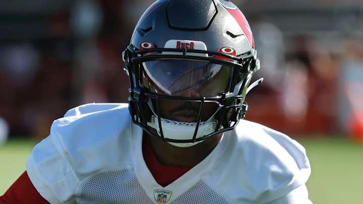 Tampa Bay Buccaneers Wide Receiver Suffers Leg Injury at Practice