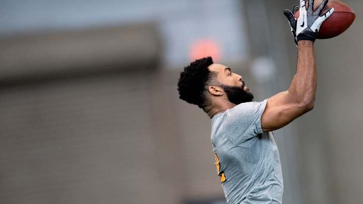 Packers Sign Micah Abernathy, Give Him Instant Snaps