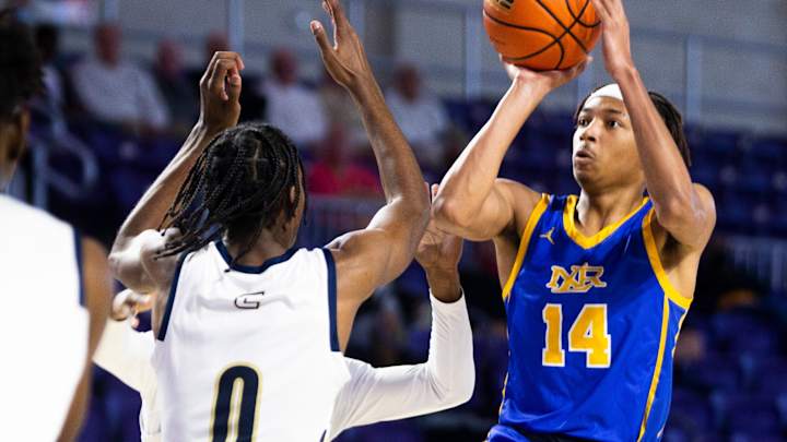 The Three Level Scoring Potential of Arkansas Guard Nick Smith Jr. The Three Level Scoring Potential of Arkansas Guard Nick Smith Jr.