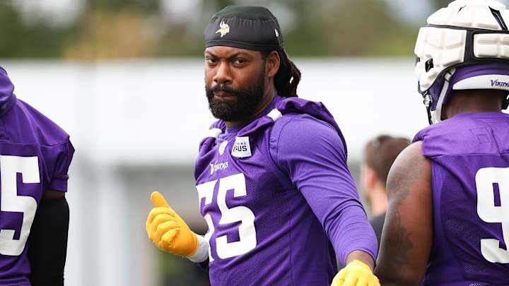Vikings Training Camp Recap, Day 12: Za'Darius Smith Eats, Backup QBs in Spotlight